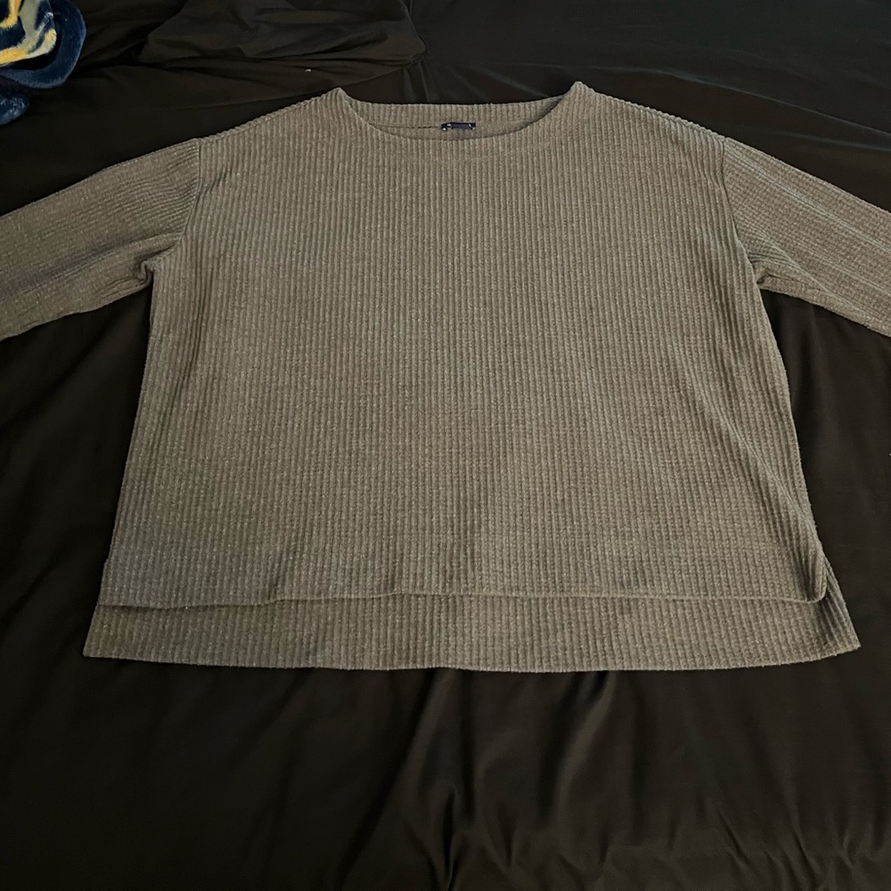 Women’s Splendid charcoal grey waffle knit pullover sweater in size xl